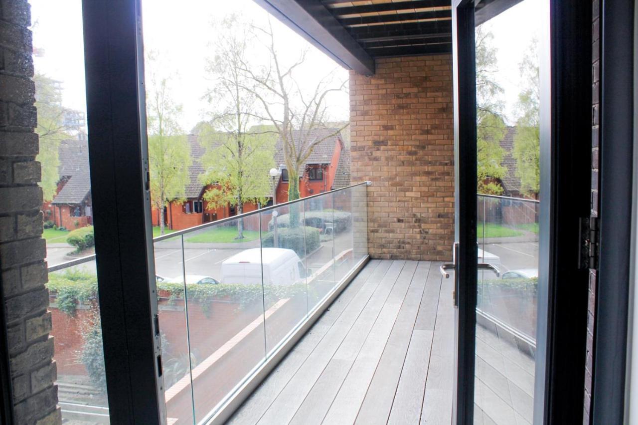 Modern 2 Bed Apartment With Central Location Birmingham Exterior photo