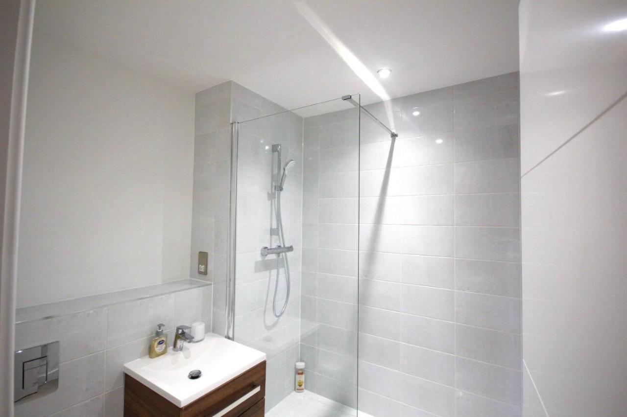 Modern 2 Bed Apartment With Central Location Birmingham Exterior photo